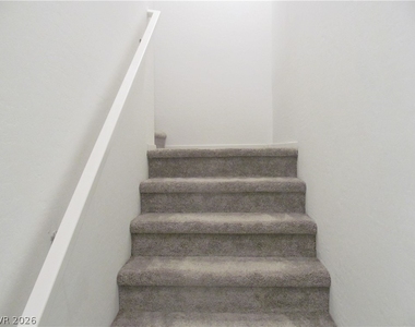 823 Grand Country Avenue - Photo Thumbnail 17