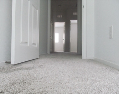 823 Grand Country Avenue - Photo Thumbnail 26