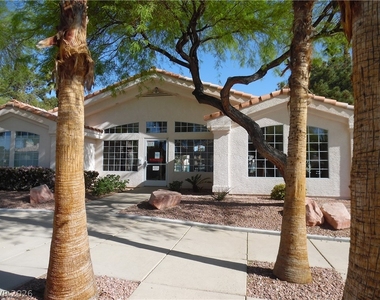 7948 W Nevso Drive - Photo Thumbnail 18