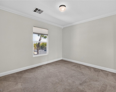 6255 W Arby Avenue - Photo Thumbnail 10