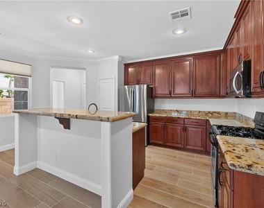 6255 W Arby Avenue - Photo Thumbnail 22