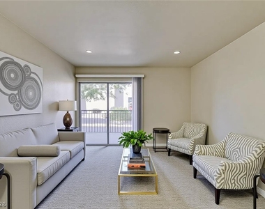 4450 Sandy River Drive - Photo Thumbnail 5