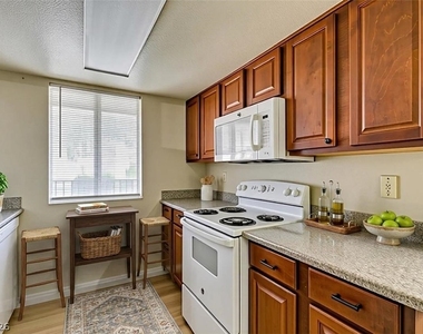 4450 Sandy River Drive - Photo Thumbnail 23