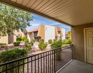 4450 Sandy River Drive - Photo Thumbnail 40