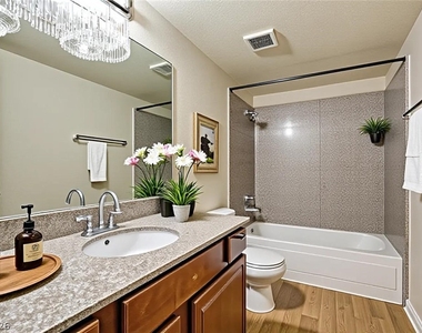 4450 Sandy River Drive - Photo Thumbnail 37