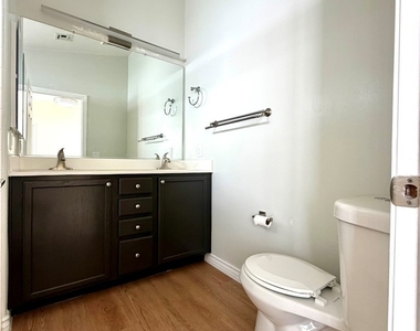 7005 Pacific Coast Street - Photo Thumbnail 17