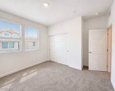 344 Vanda Court - Photo Thumbnail 21