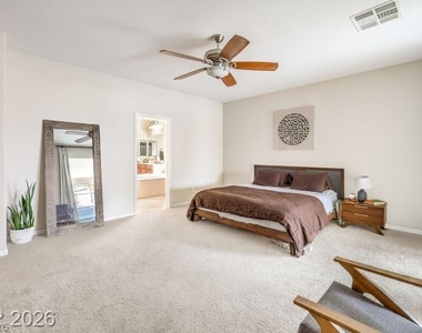 8213 Bay Dunes Street - Photo Thumbnail 13
