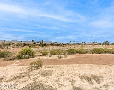 8213 Bay Dunes Street - Photo Thumbnail 27