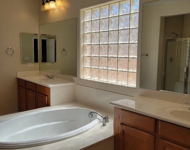 8213 Bay Dunes Street - Photo Thumbnail 59