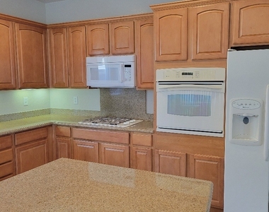 8213 Bay Dunes Street - Photo Thumbnail 52