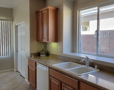 8213 Bay Dunes Street - Photo Thumbnail 49