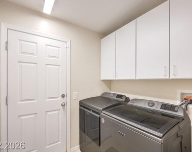 8213 Bay Dunes Street - Photo Thumbnail 19