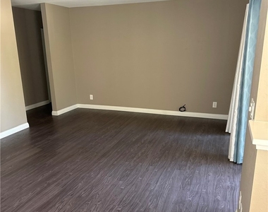 4707 Nara Vista Way - Photo Thumbnail 11
