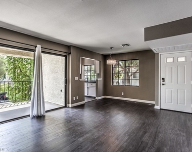4707 Nara Vista Way - Photo Thumbnail 6