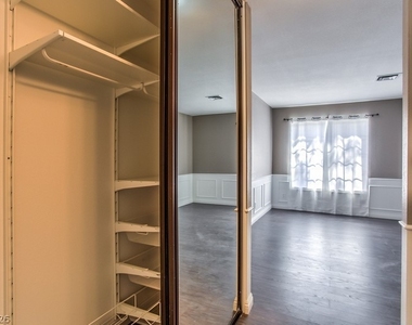 4707 Nara Vista Way - Photo Thumbnail 17