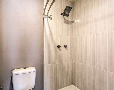 4707 Nara Vista Way - Photo Thumbnail 26
