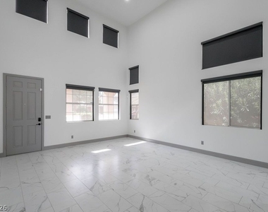 9796 Altadena Street - Photo Thumbnail 4