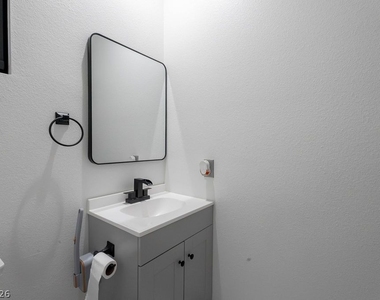 9796 Altadena Street - Photo Thumbnail 6