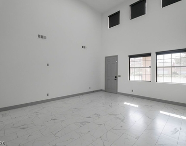9796 Altadena Street - Photo Thumbnail 3