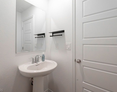 3541 Reserve Court - Photo Thumbnail 7