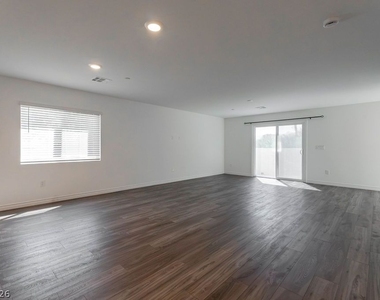 3541 Reserve Court - Photo Thumbnail 12