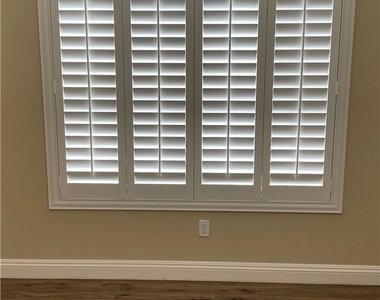 8000 Badura Avenue - Photo Thumbnail 5