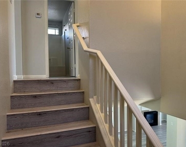 11029 Meadow Leaf Avenue - Photo Thumbnail 14