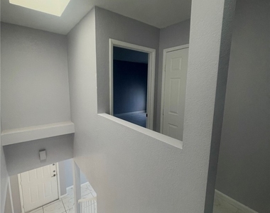 2832 Mill Point Drive - Photo Thumbnail 14
