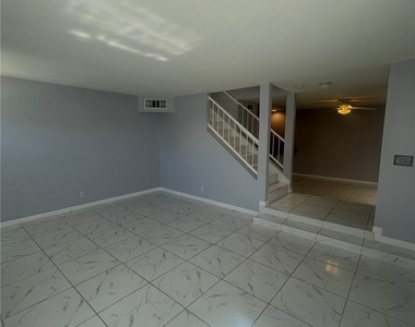 2832 Mill Point Drive - Photo Thumbnail 1