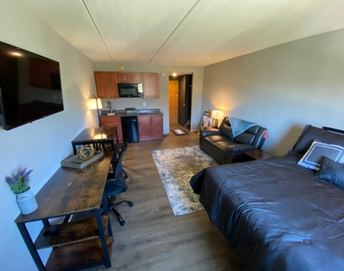 65 Front Street - Photo Thumbnail 13