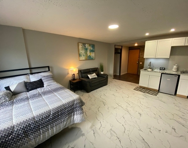 65 Front Street - Photo Thumbnail 6