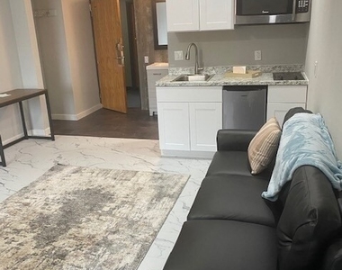 65 Front Street - Photo Thumbnail 12