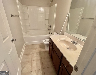 1154 Folkstone Drive - Photo Thumbnail 34