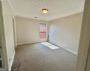 1154 Folkstone Drive - Photo Thumbnail 31