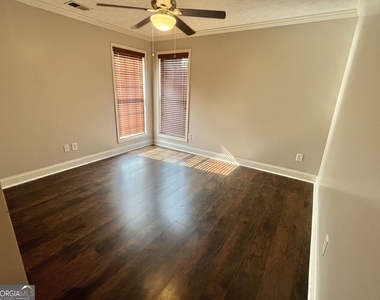 1154 Folkstone Drive - Photo Thumbnail 15