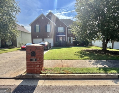 1154 Folkstone Drive - Photo Thumbnail 47