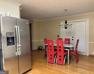 1224 Hunters Drive - Photo Thumbnail 3