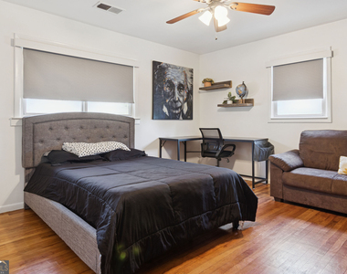 115 Pine Tree Drive - Photo Thumbnail 4
