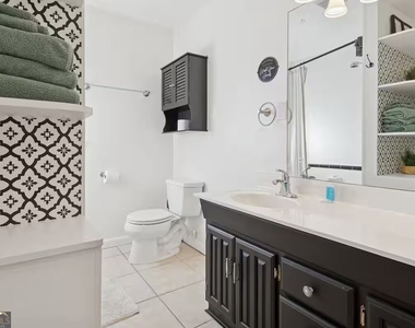 115 Pine Tree Drive - Photo Thumbnail 10