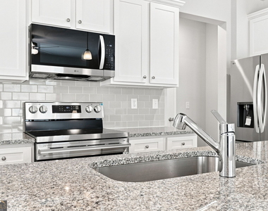 387 Lanier Circle - Photo Thumbnail 10