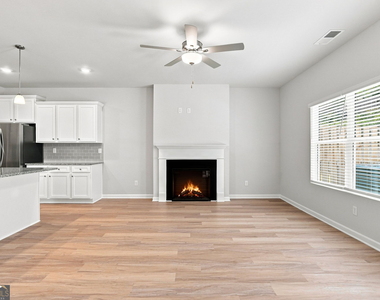 387 Lanier Circle - Photo Thumbnail 5