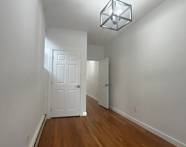 2409 Tilden Avenue - Photo Thumbnail 8