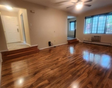 14 Foxwood Dr - Photo Thumbnail 4