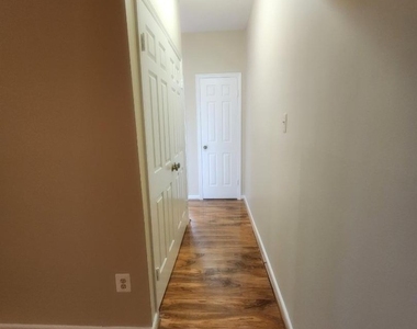 14 Foxwood Dr - Photo Thumbnail 7