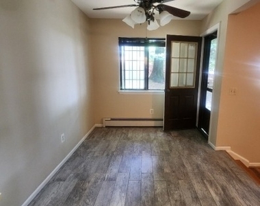 14 Foxwood Dr - Photo Thumbnail 2