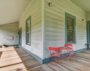 57 Park Ave, Unit B - Photo Thumbnail 2