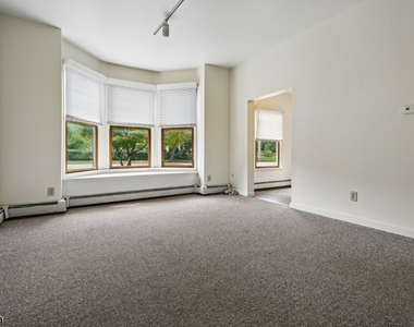 57 Park Ave, Unit B - Photo Thumbnail 5