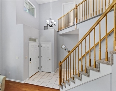 21 Cambridge Ct - Photo Thumbnail 2