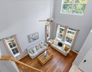 21 Cambridge Ct - Photo Thumbnail 5